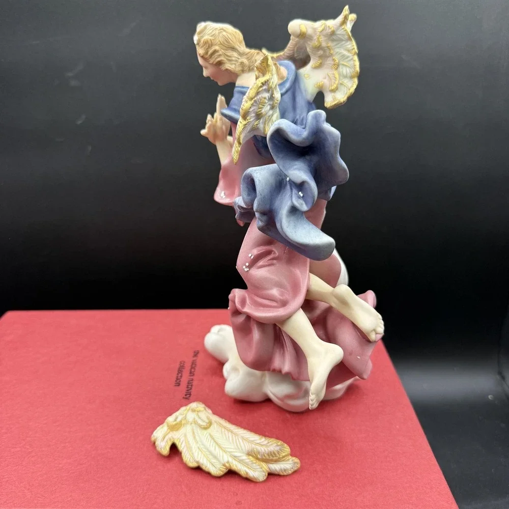 Vintage The Vatican Nativity Collection Porcelain Angel Figurine Medium Gold